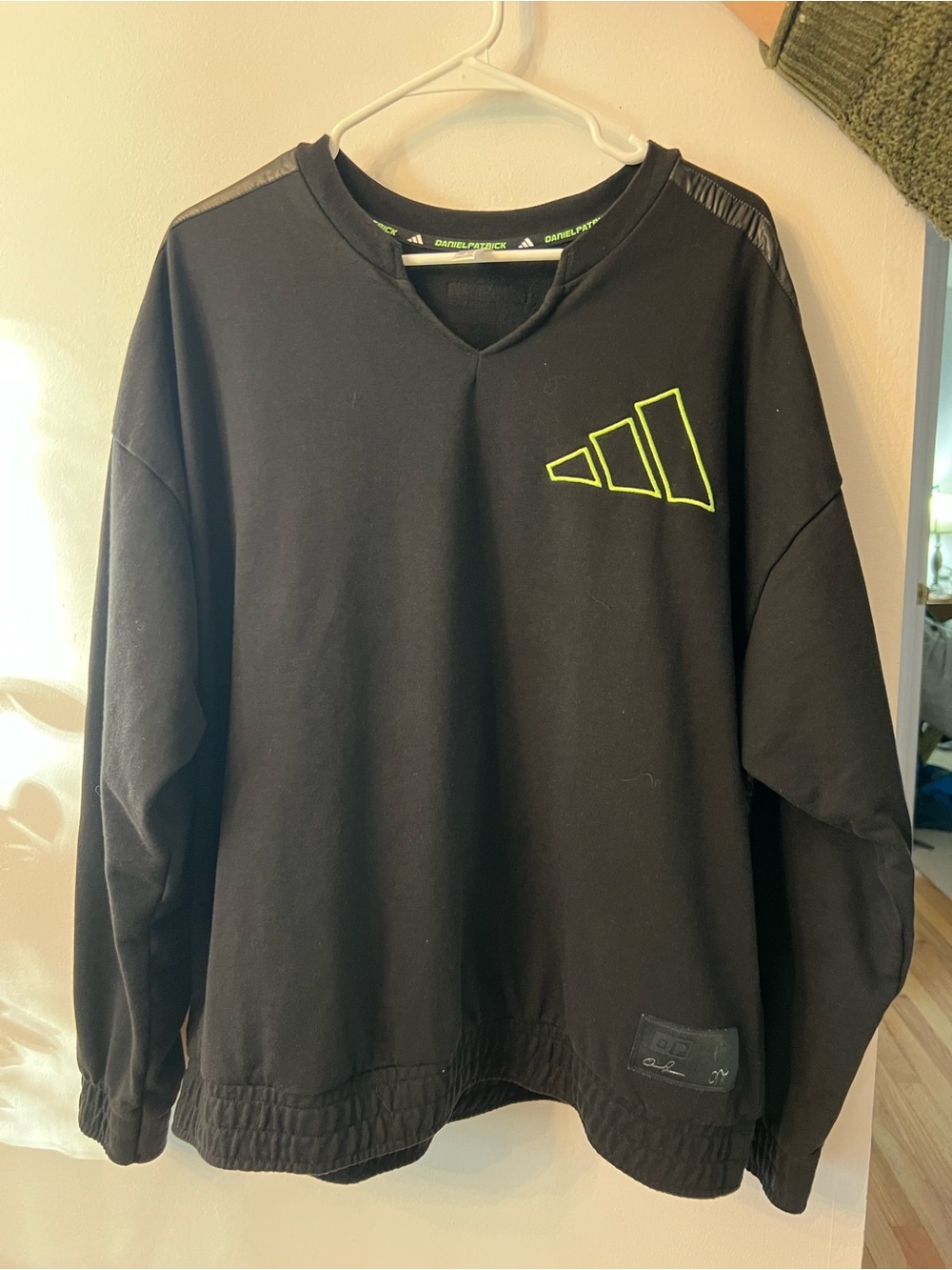 Adidas Daniel Patrick X James Harden Men’s Black Sweatshirt L